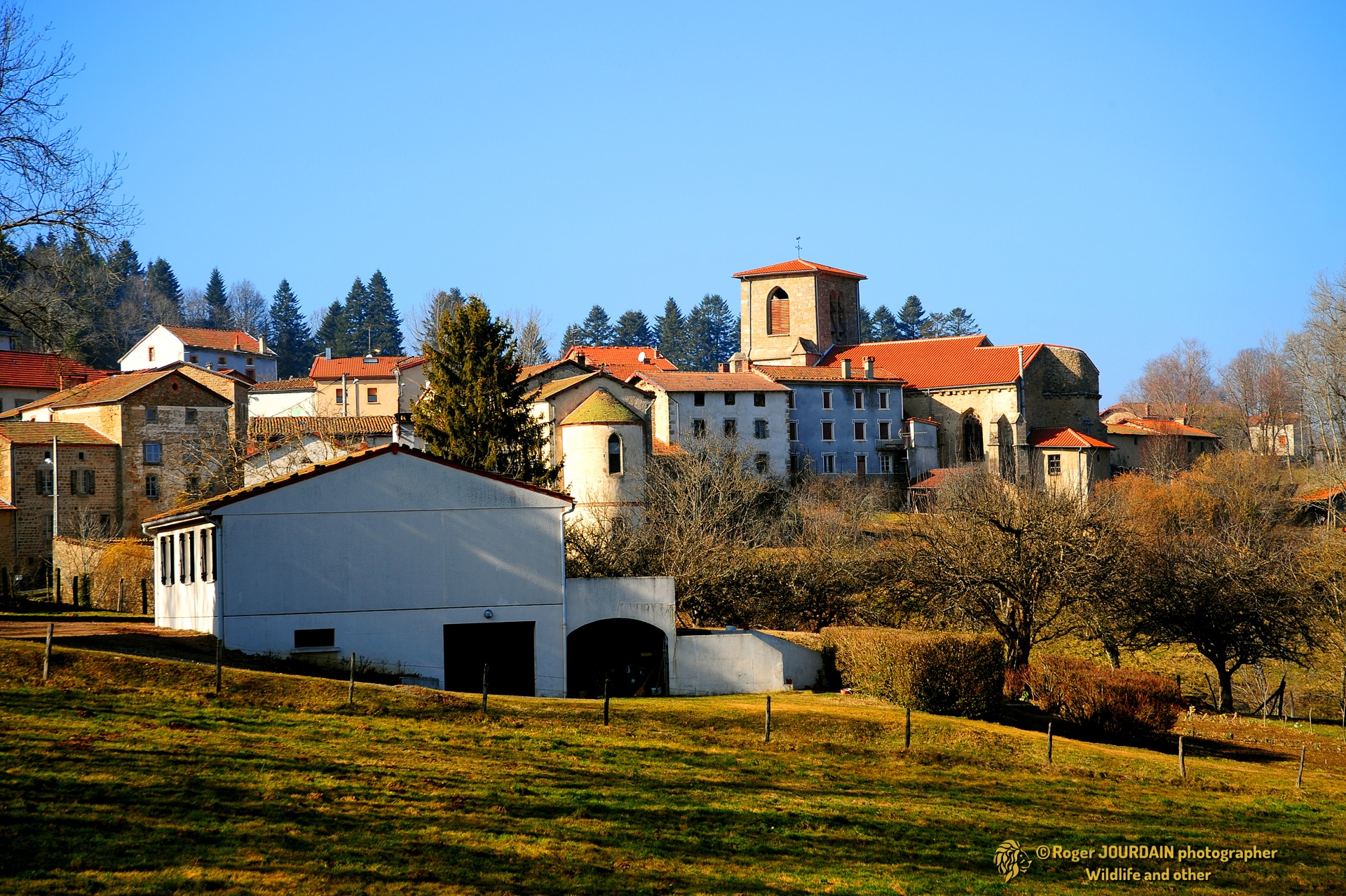 Toscane d'Auvergne ©Roger JOURDAIN - La Chapelle Agnon